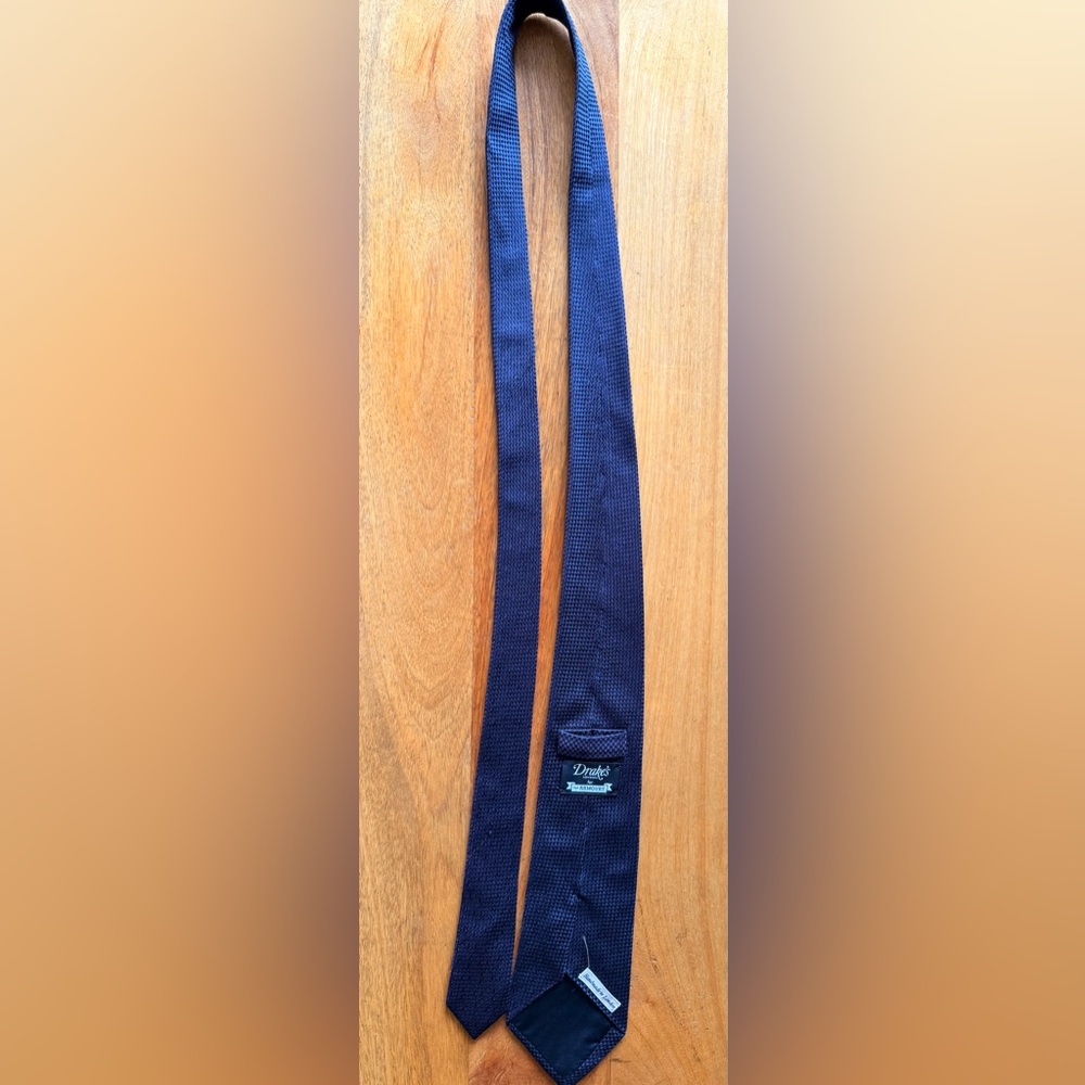 Drake’s Navy Knit Tie - Deep Blue Textured Silk